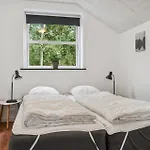 Five-bedroom In *