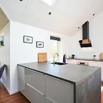 Five-bedroom In Сasa de vacaciones *