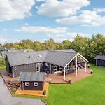 Five-bedroom In Сasa de vacaciones