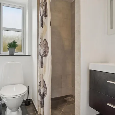 Five-bedroom In