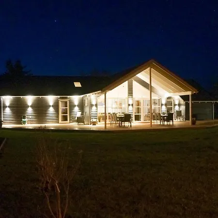 Five-bedroom In Grenå