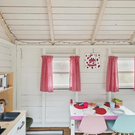 Amazing In With Kitchen