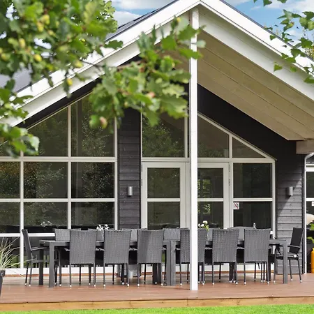 Gorgeous Home In Grenaa With Sauna Feriehus