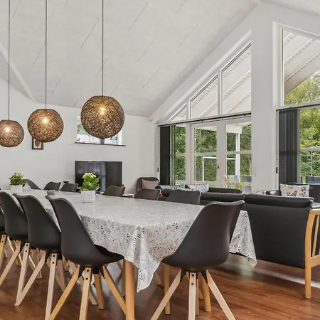 Five-bedroom In Feriehus *