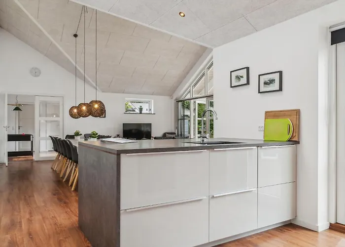 Five-bedroom In