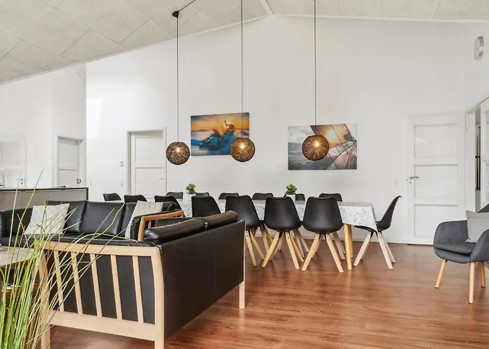 Five-bedroom In *