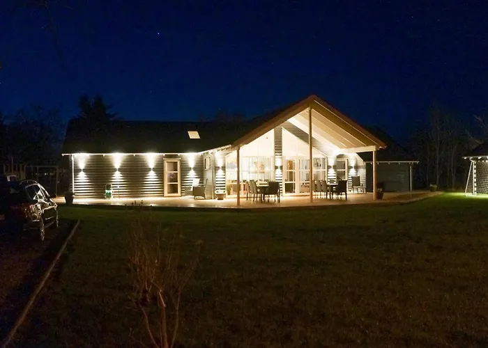 Five-bedroom In Grenå